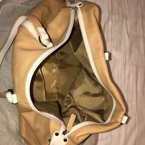 Levenger Tan and White Travel Bag - Picture 5 of 6